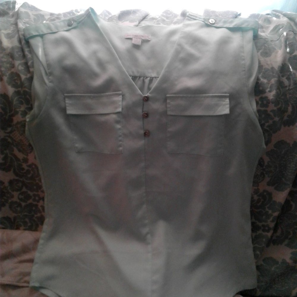 Loft Women's Light Mint Green Silky Short Sleeve Top Small